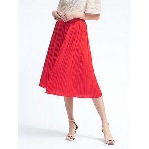 Banana Republic Pleated Midi Skirt